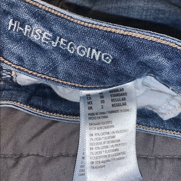 American Eagle light wash Hi-Rise Jegging. Size 00 - Picture 4 of 5